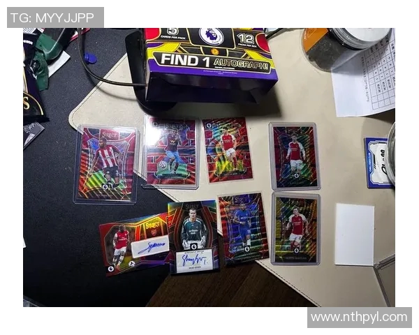 足球三重奏球星卡全新系列发布，揭秘最强球员组合与收藏价值